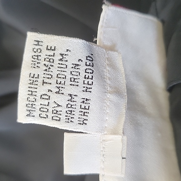 Vintage Black Pleated Front Cropped Blouse Size 6P - Picture 8 of 8